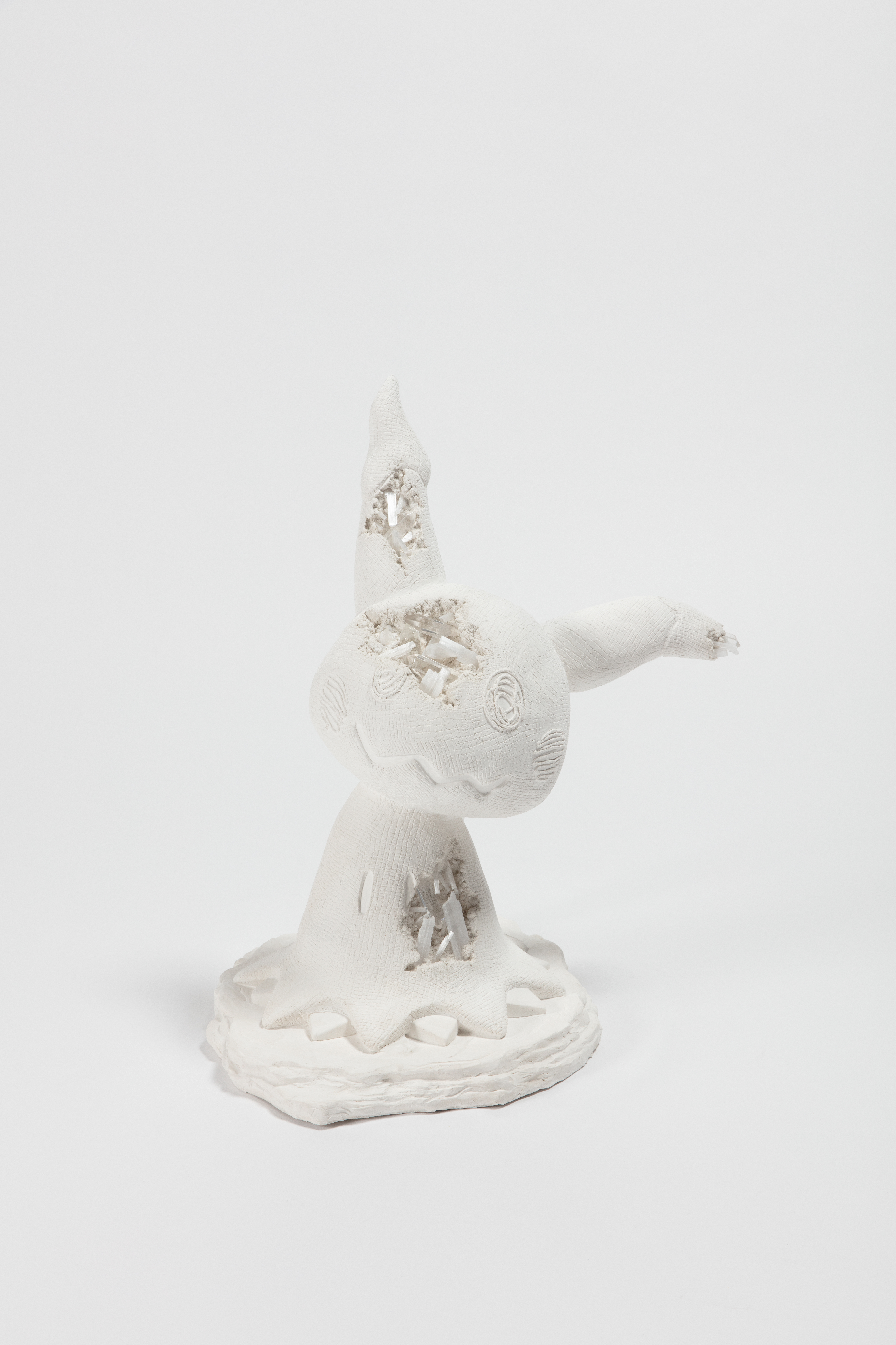 ダニエル・アーシャム 「草むらに潜む」 （草月会館） ｜Tokyo Art Beat