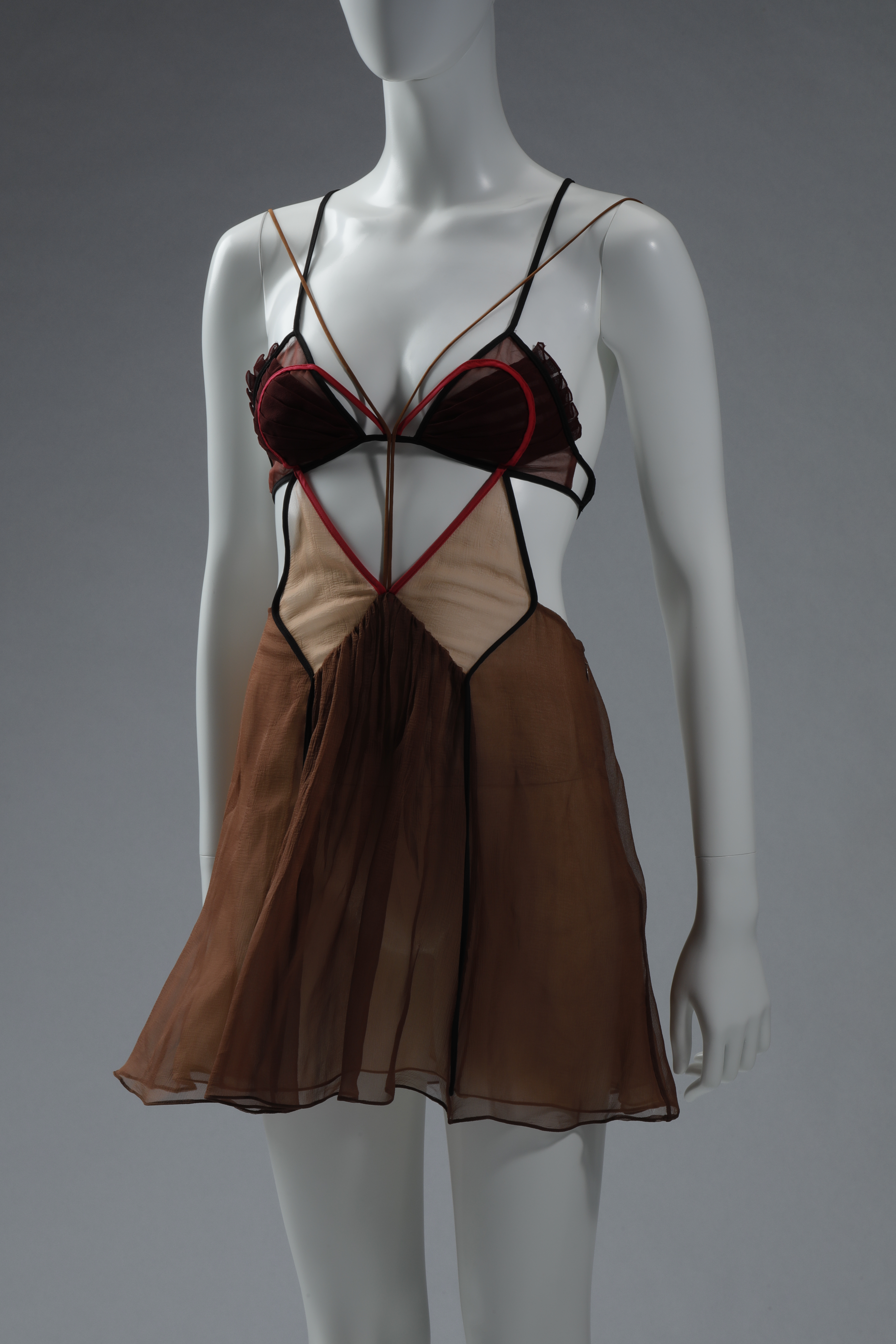 LOVE ファッションー私を着がえるとき」 （東京オペラシティ アート