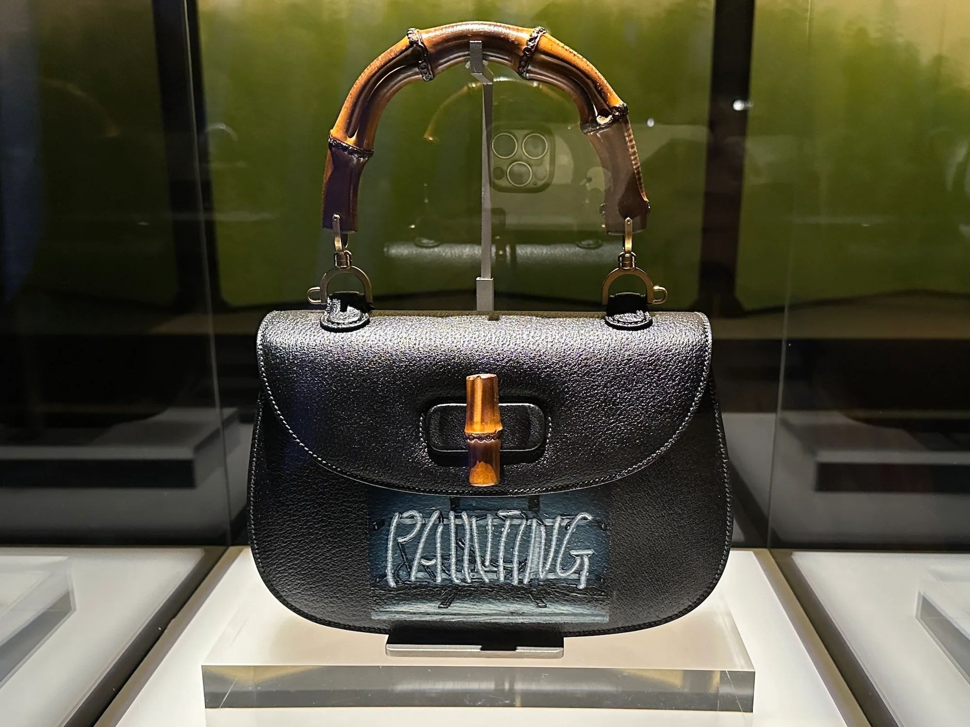 会場風景あり】グッチの世界巡回展が京都で開催中。「GUCCI COSMOS」が