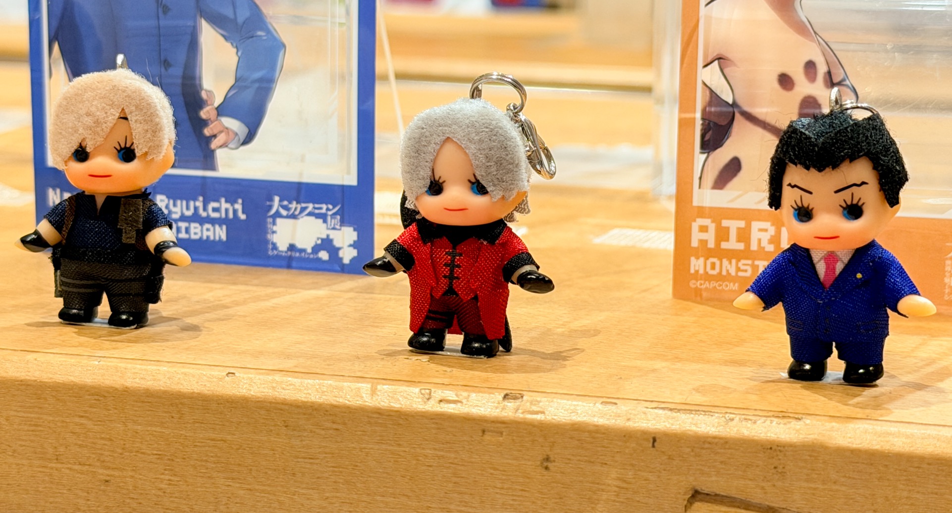 オスジェメオス×バリー・マッギー「One More展」（ワタリウム美術館