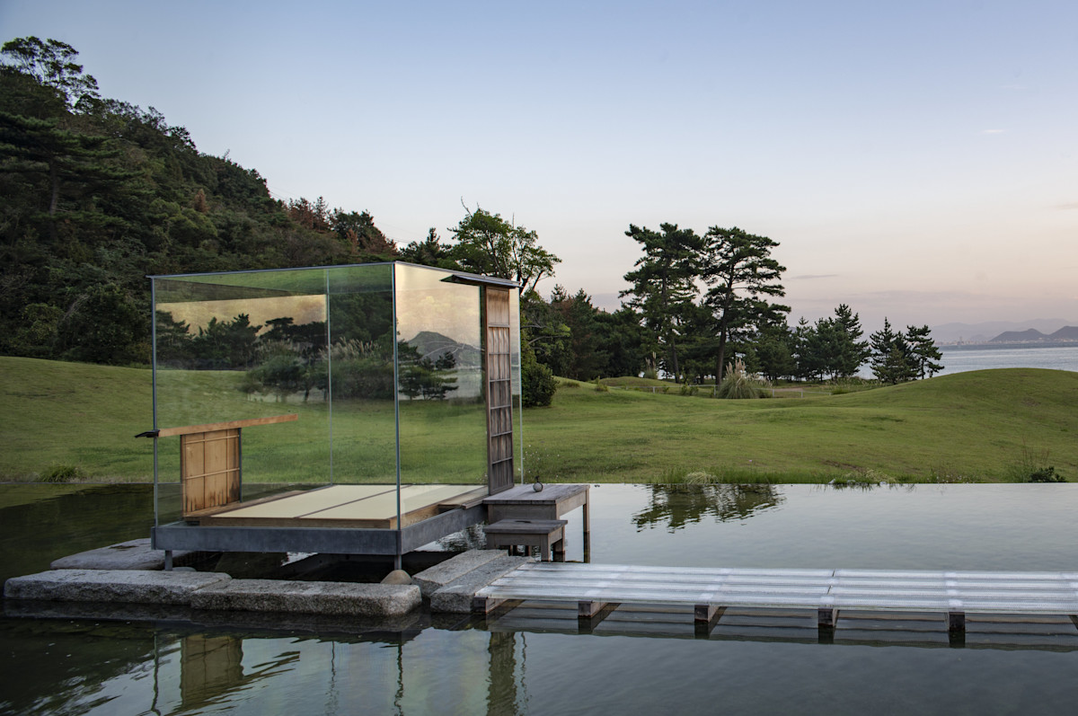 ソド文化回廊の中の日本 日中国交正常化50周年を記念して制作された「宋磁」の本格的図録