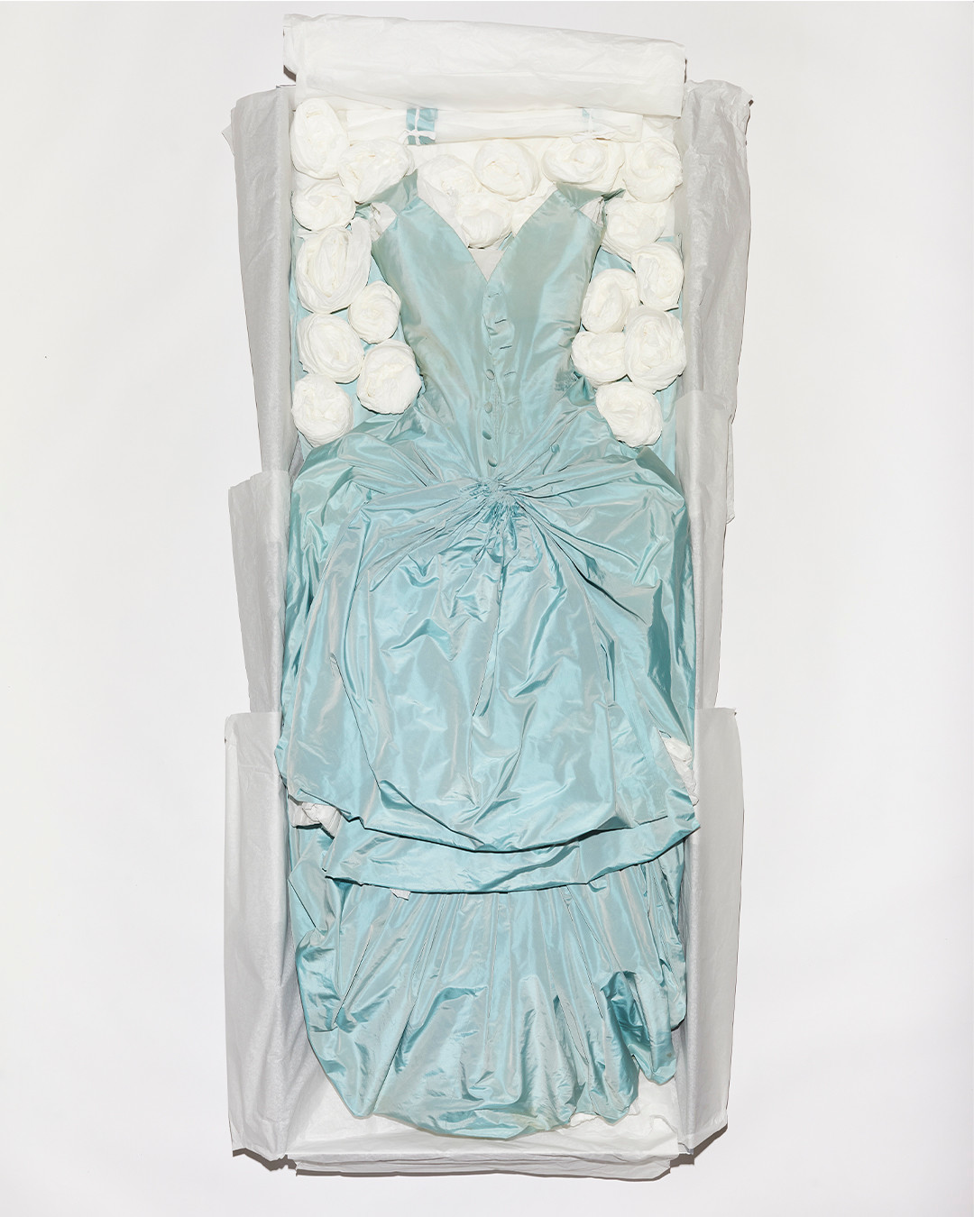 BALENCIAGA_DRESSES_BEYOND_TIME  