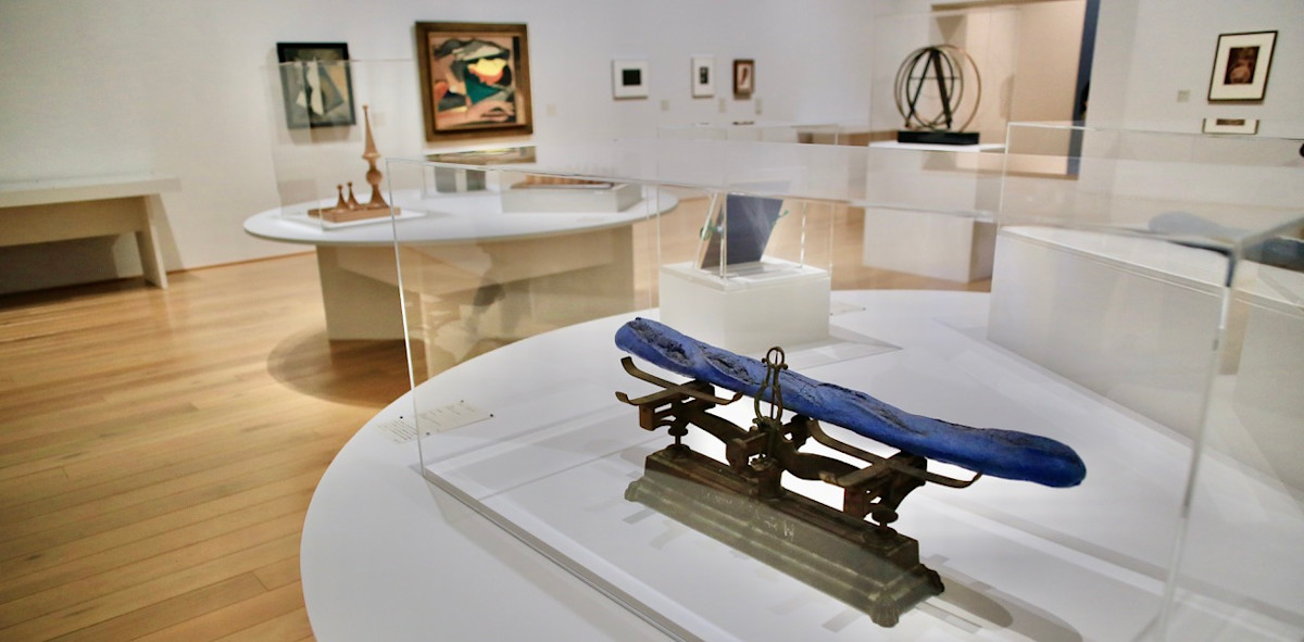 Dic川村記念美術館 マン レイのオブジェ 日々是好物 いとしきものたち レポート マン レイが作り続けた 我が愛しのオブジェ の魅力とは Tokyo Art Beat