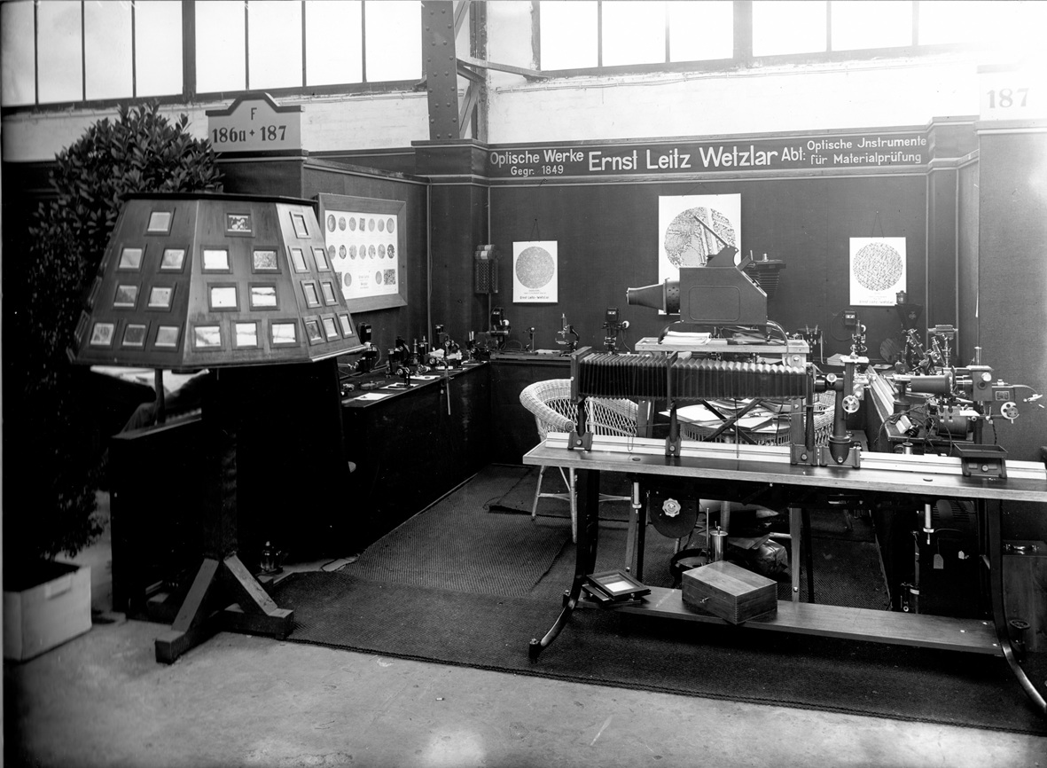 100 Years of Leica: Witness to a Century (1925-2025) （Spiral