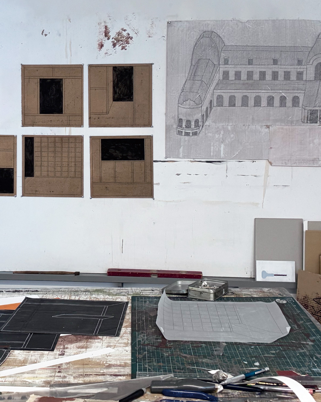 アンディ・ウォーホル ｢SERIAL PORTRAITS – SELECTED WORKS FROM THE