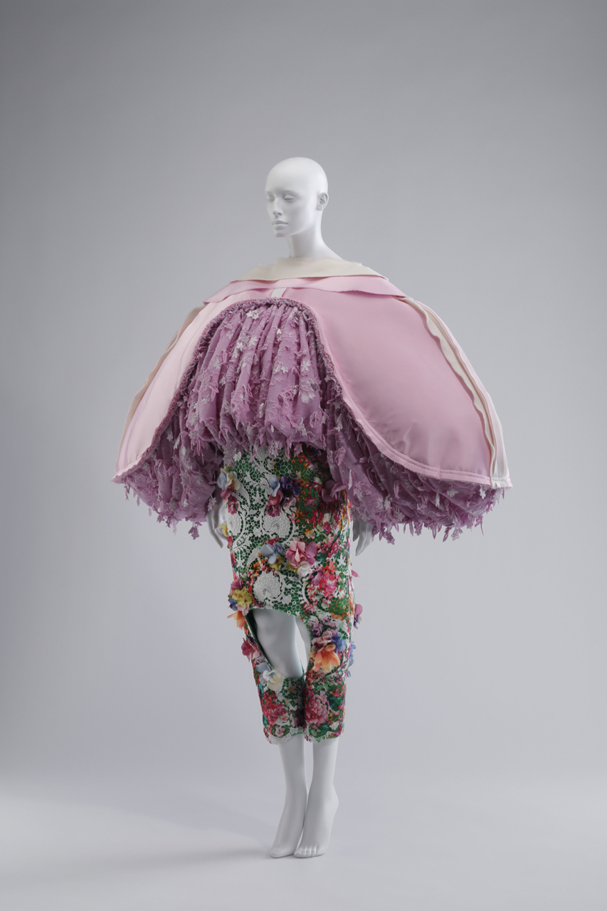 LOVE ファッションー私を着がえるとき」 （東京オペラシティ