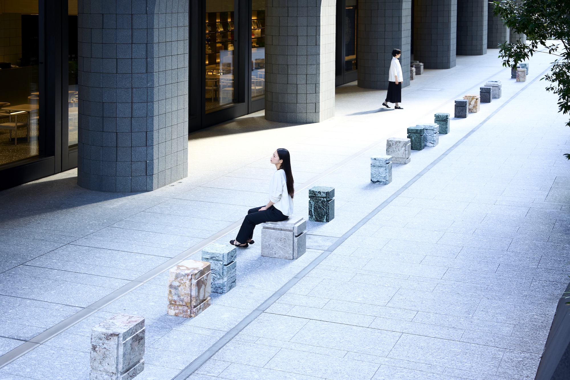 Rachel Whiteread Drawings レイチェルホワイトリード作品 レイチェル・ホワイトリードによる新作の屋外彫刻作品が京橋に