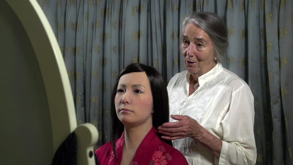 テクノロジーの未来を問い直す——エレナ・ノックスが挑むAI時代の