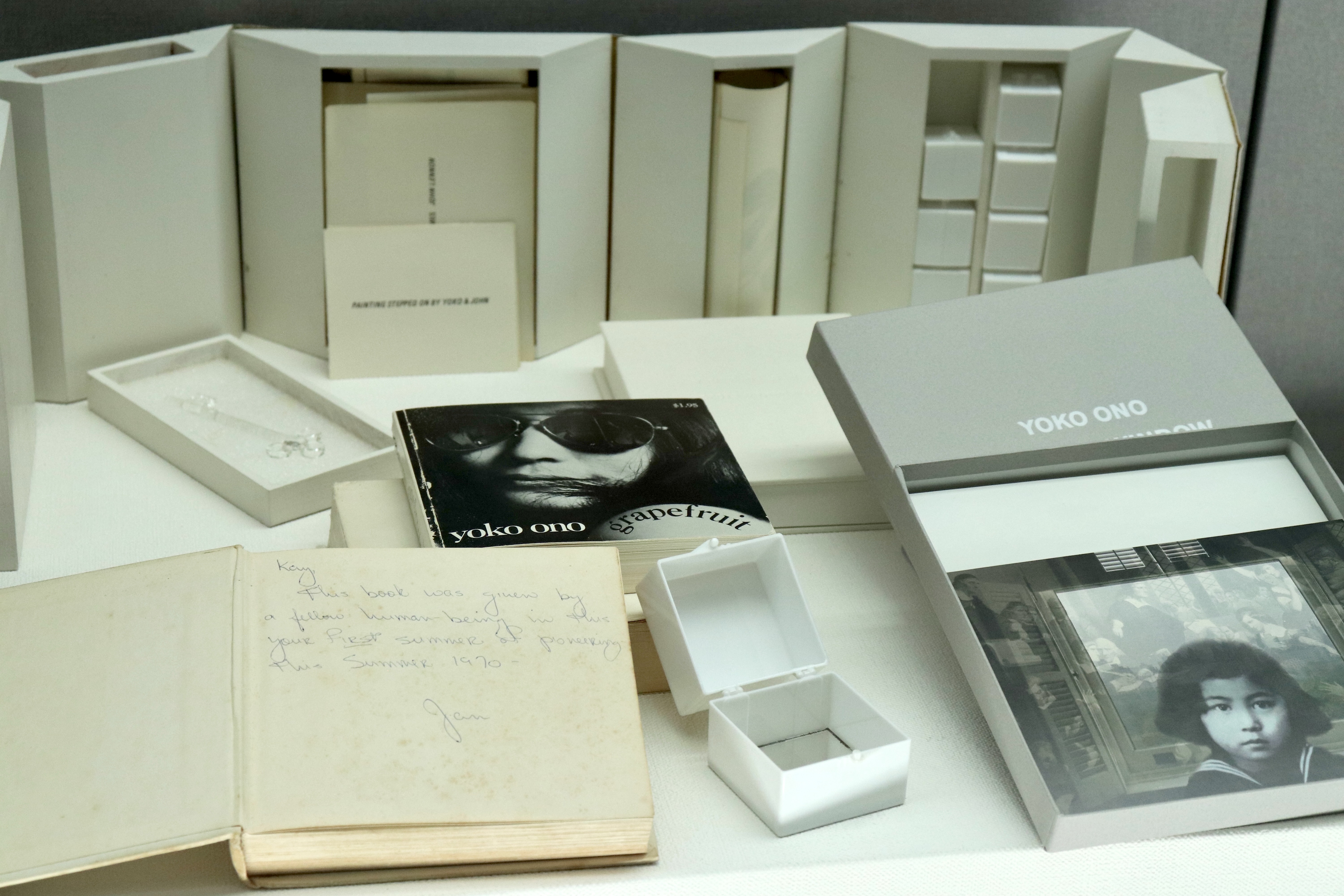 斎藤光子、【朝・あるムード】、希少画集画、新品高級額・額装付 斎藤光子の値段と価格推移は？｜7件の売買データから斎藤光子の