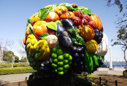 Public Art #6: Choi Jeong Hwa's “Fruits Tree”｜Tokyo Art Beat