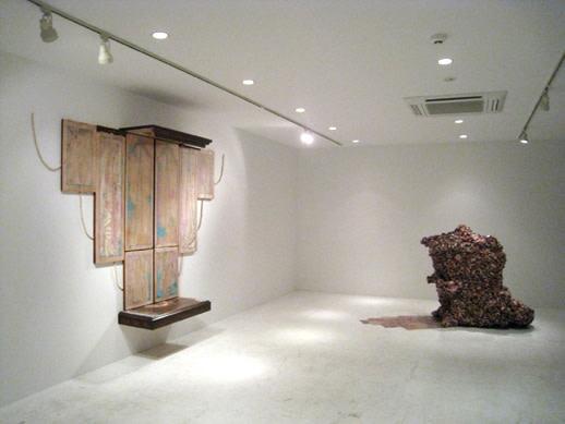 （執筆）窪田美樹 個展「かげとりと、はれもの」 入れ子状の虚と実 — 新作への展開