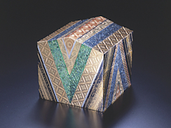 服部峻昇作　螺鈿ブローチ 服部峻昇作 螺鈿ブローチ 服部峻昇作 螺鈿ブローチ - メルカリ