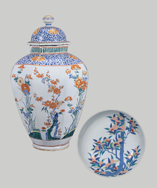 盛期　鍋島青磁杵形花池　二重共箱　有名蒐集家　旧蔵　図録掲載品！　本物保証 盛期 鍋島青磁杵形花池 二重共箱 有名蒐集家 旧蔵 図録掲載品 1700年