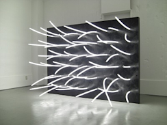 アンテ ヴォジュノヴィックのアート作品 2010_3F1B?w=244&h=304&q=100