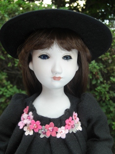 塚本しほ 「創作磁器人形展 ～春のぬくもりが恋しくて