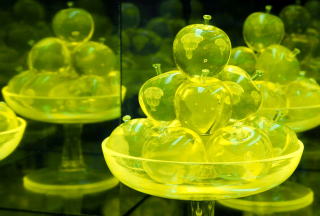 ガラスです 松藤孝一 「Uranium glass」 （Gallery Cellar（ギャラリーセラー