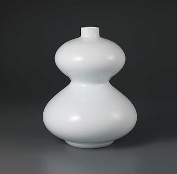 The White Porcelain Masterpieces of Manji Inoue （Seiko House Hall