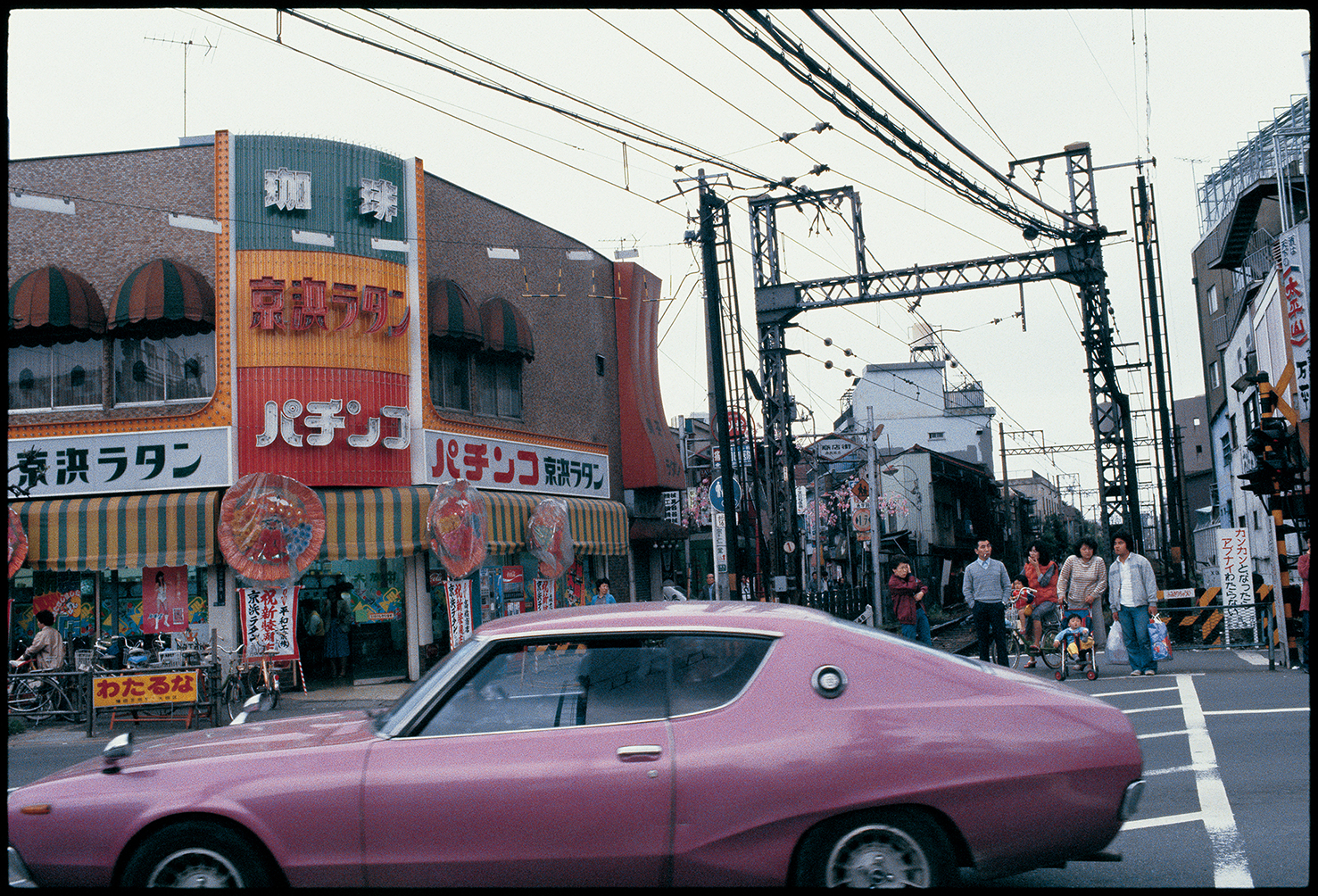 森山大道 「DAIDO IN COLOR」 （アートスペースAM） ｜Tokyo Art Beat