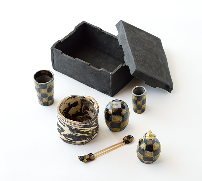 2016_4FF4?w=784&h=640&q=100