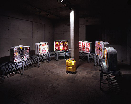 三上晴子 「Worid Membrain - Disposal Containers - 」 （ラディ