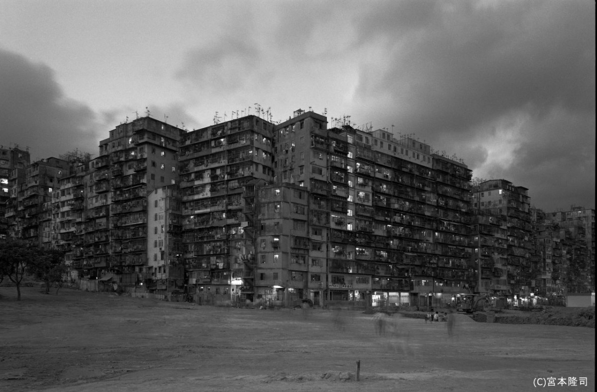 宮本隆司写真展「九龍城砦 Kowloon Walled City」 （キヤノン 