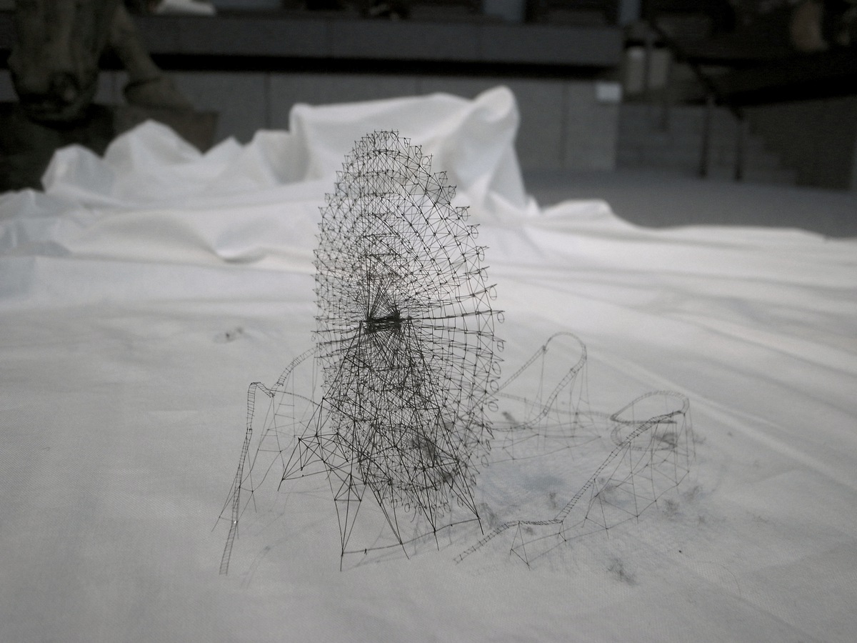 アート作品[WHITE BURIAL 1] Takahiro Iwasaki “Light is made of Stars” （Urano） ｜Tokyo