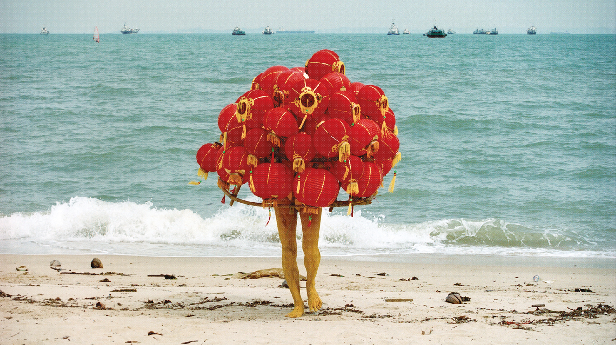 サンシャワー: 東南アジアの現代美術展 1980年代から現在まで」 （森