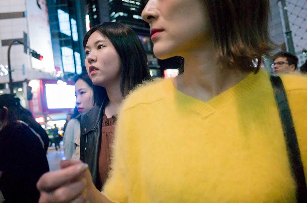 高橋ひとみ 「真っ直ぐ行って あの角を右に」 （photographers