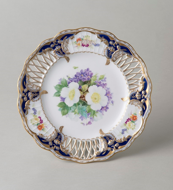 華めく洋食器 大倉陶園100 年の歴史と文化」展 （渋谷区立松濤美術館