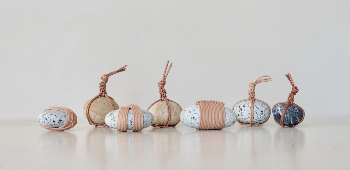 how to wrap various stones」 （NICK WHITE） ｜Tokyo Art Beat