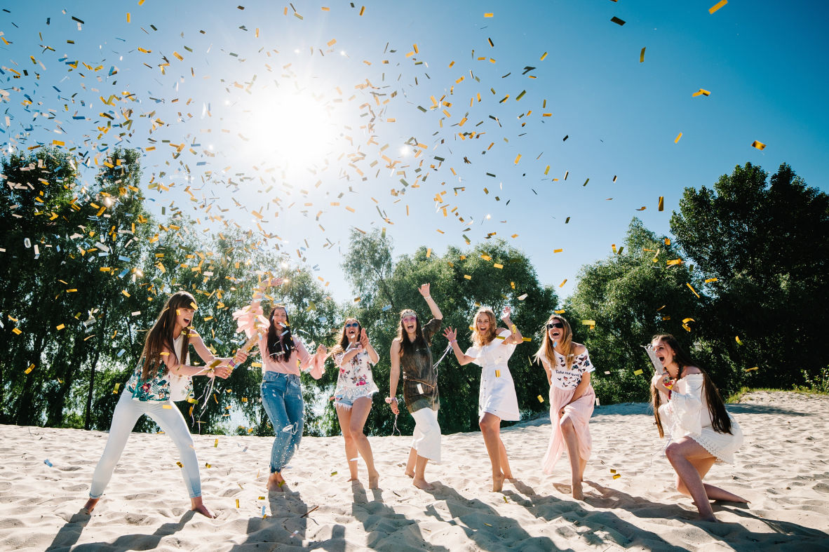 5 Hen’s Night Themes for Summer