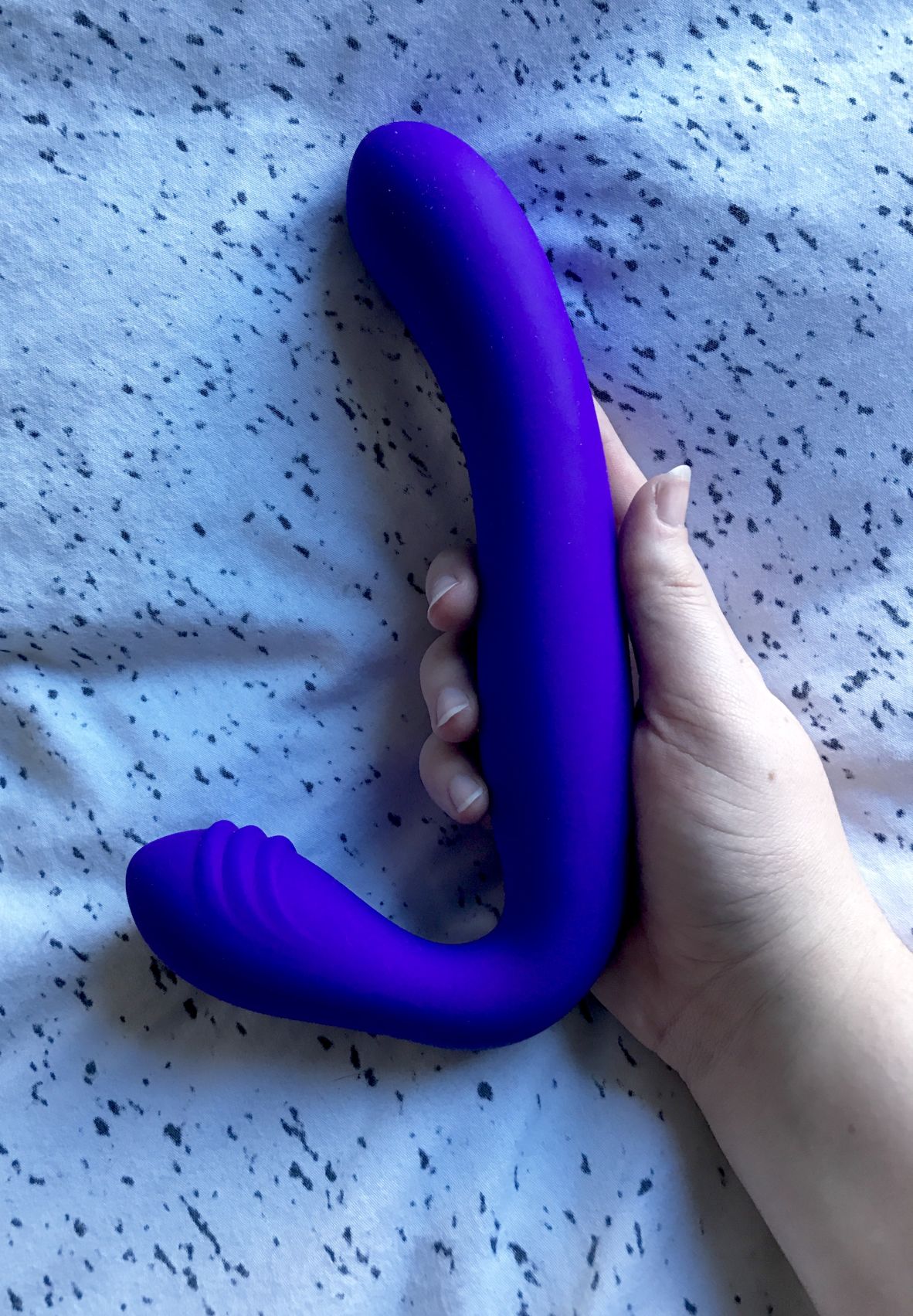 Ashley's review of Rechargeable silicone love rider strapless strapon.
