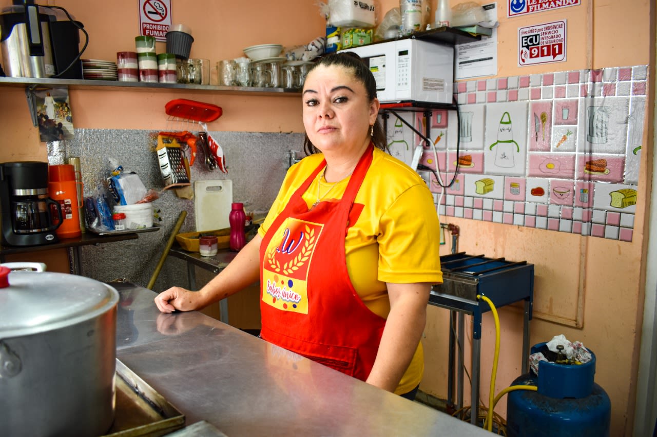 Laura, Kiva borrower and empanada store owner, Ecuador