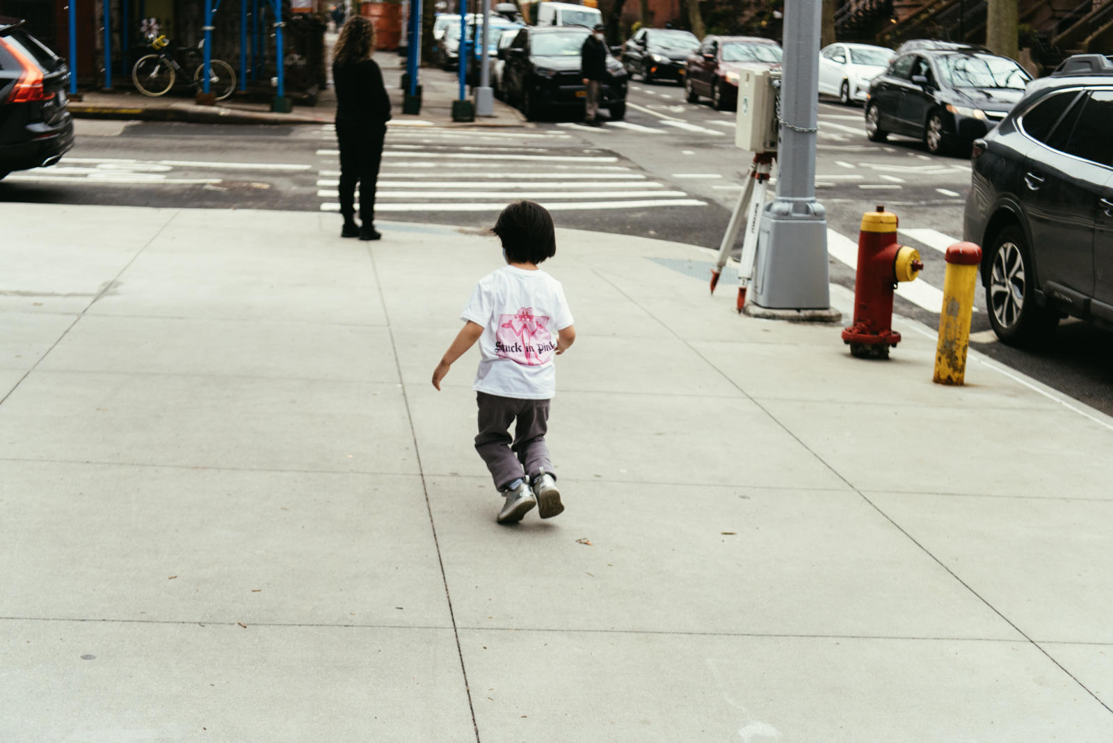 Kids' T-shirts with the Pink Panther printed on the back