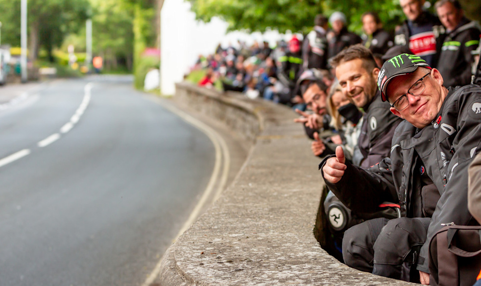 TT spectators