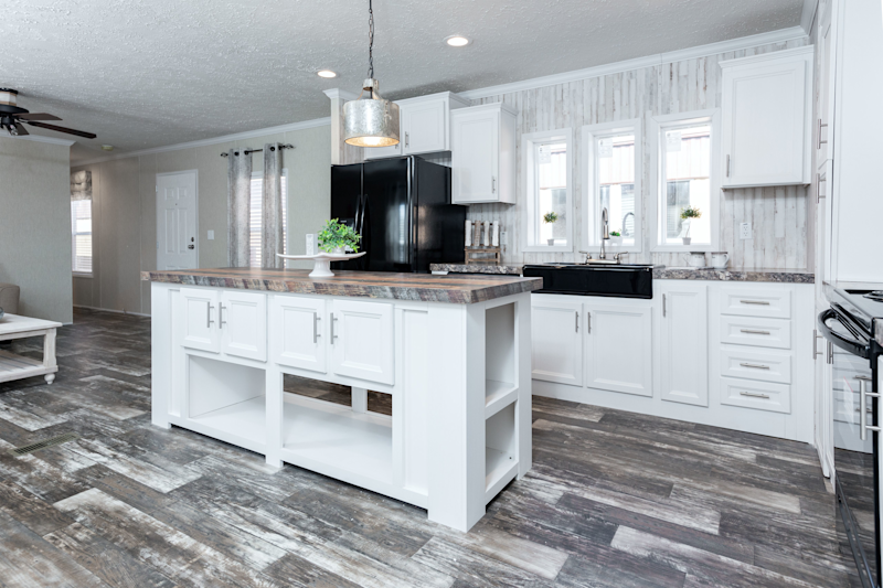 Clayton Built Clayton Built® exclusive Duracraft®