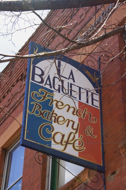 La Baugette sign