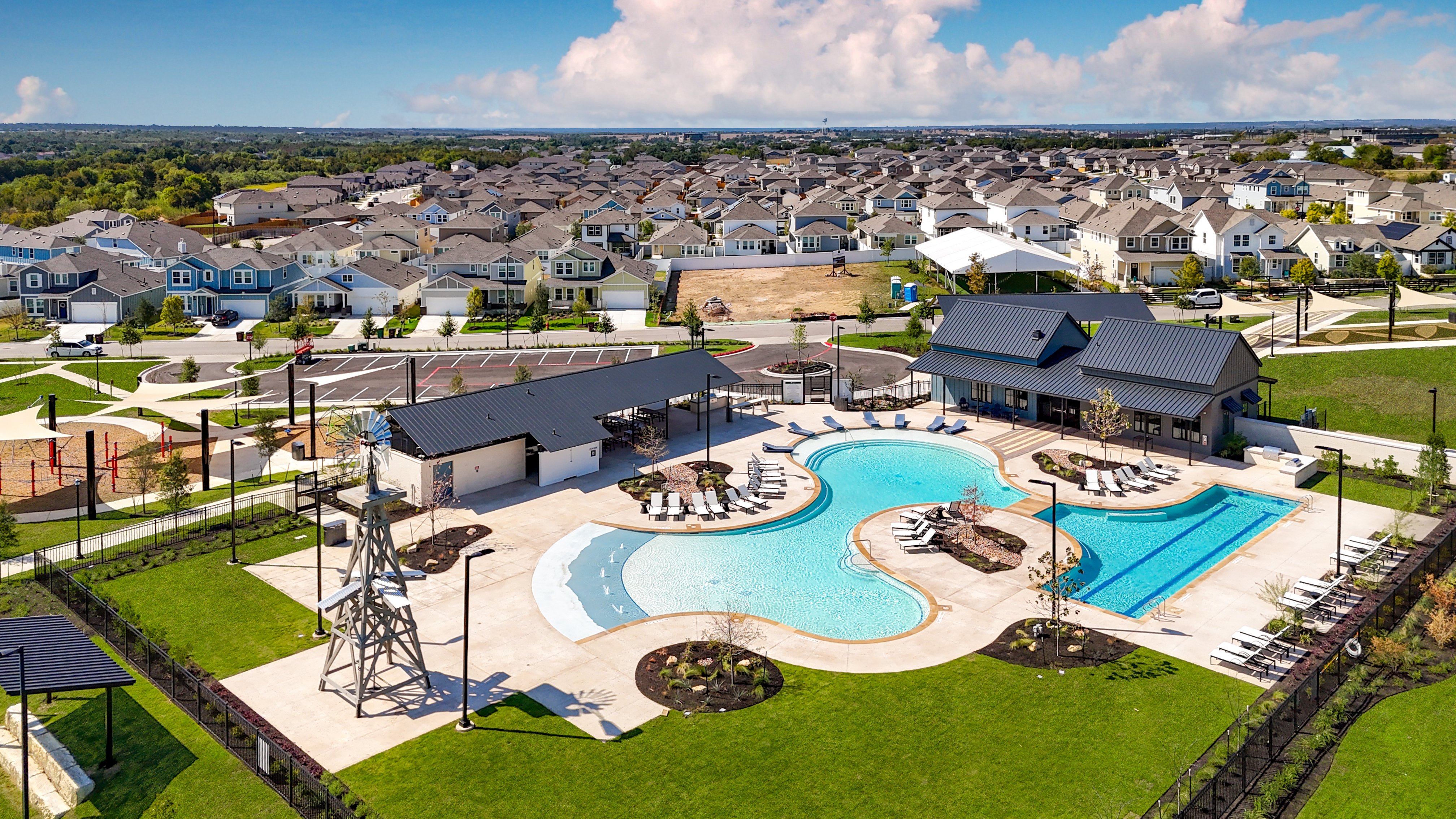 Brohn Homes Harvest Ridge aerial view of community center