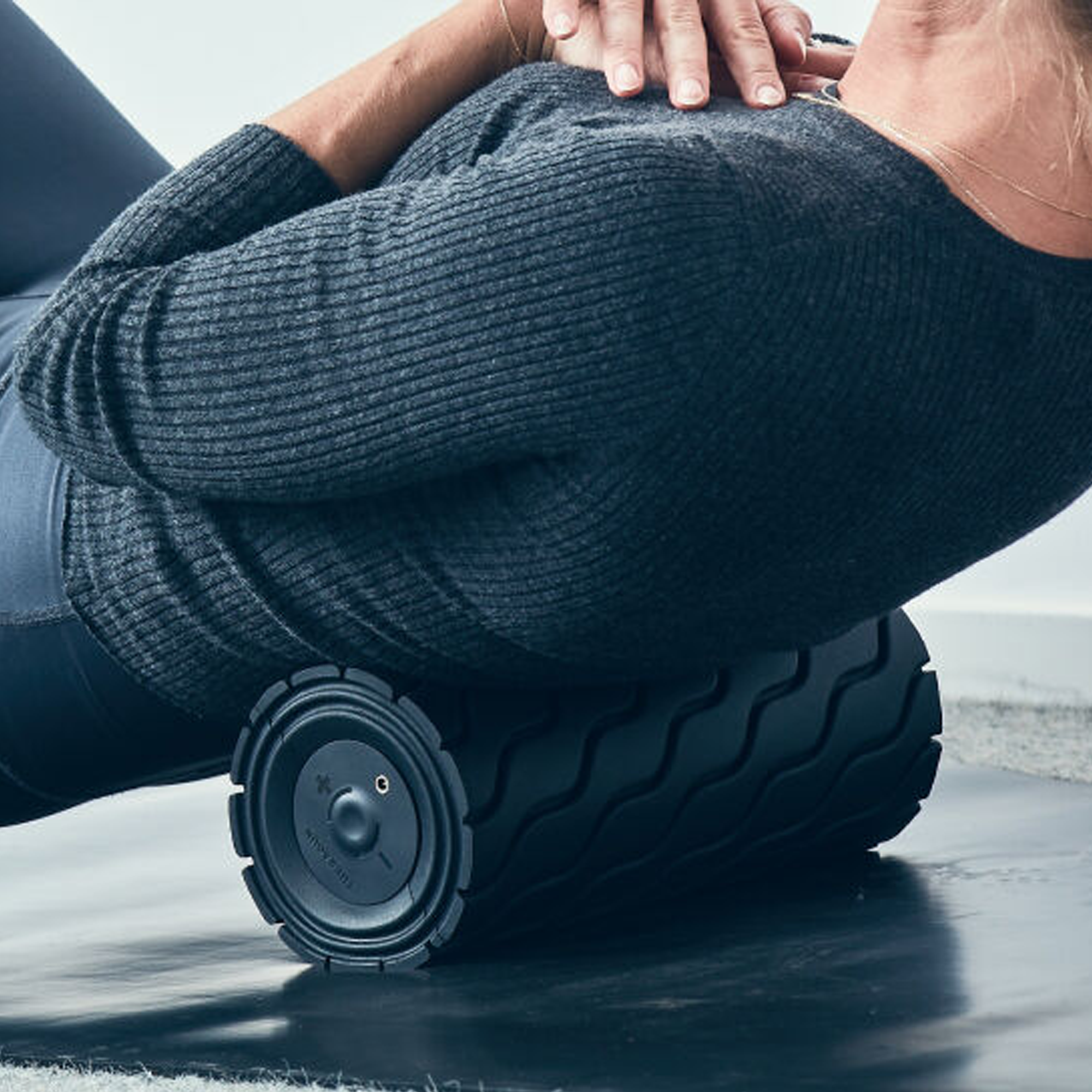 セラガン Theragun Wave Roller ウェーブ ローラー フォーム セラガン Theragun Wave Roller ウェーブ ローラー フォーム