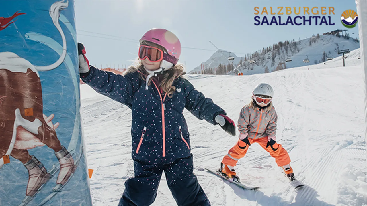 Kinder auf Skiern