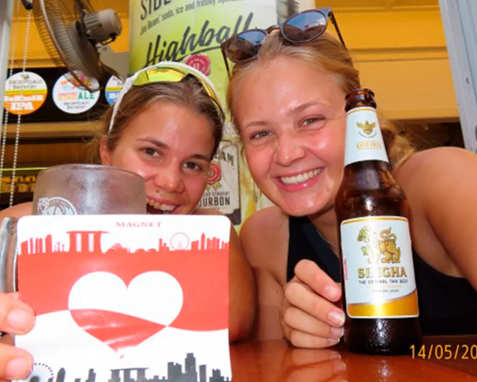 Bike Girls - Mädchen mit Bier
