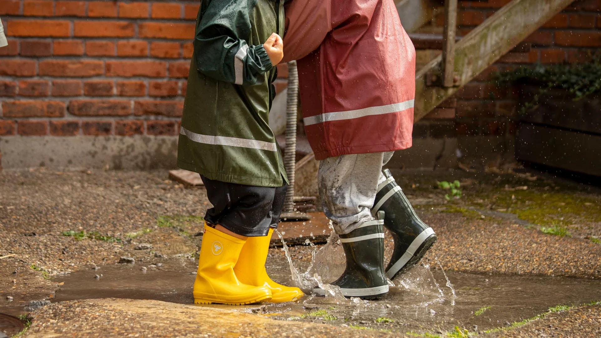 Outdoorunivers - tekst og billede - vandsøjletryk