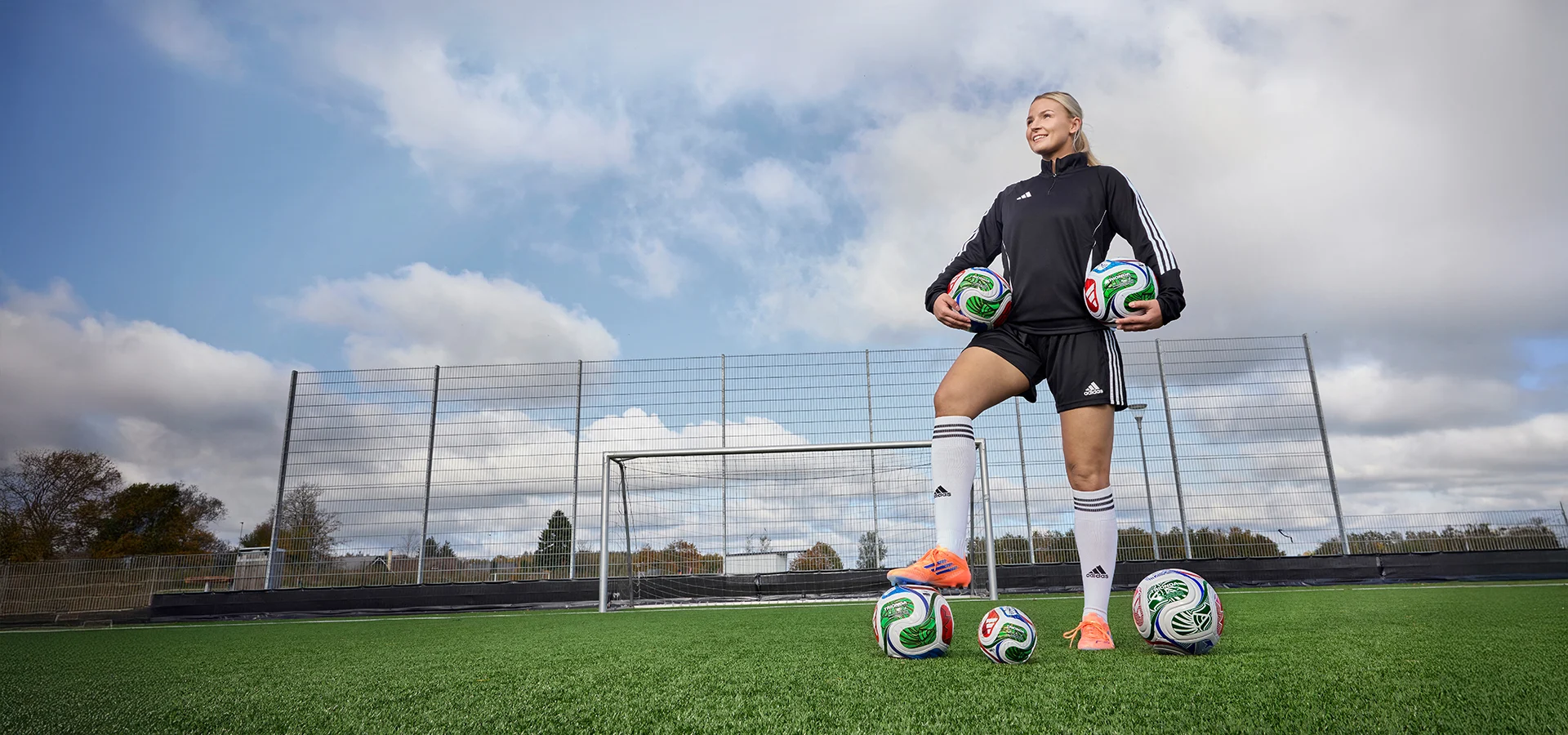 Topbillede - adidas Trionda fodboldens prispunkter