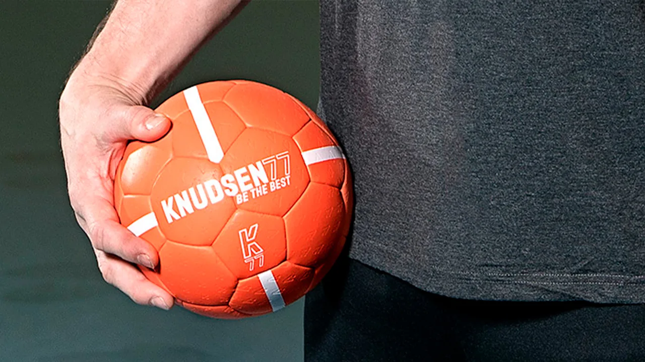Knudsen77 boldserie
