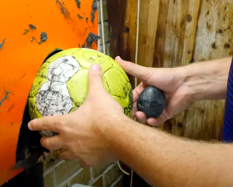 Handball reinigingsmachine vuil