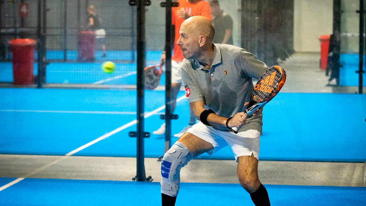 Mellan-nivå Padelspelare