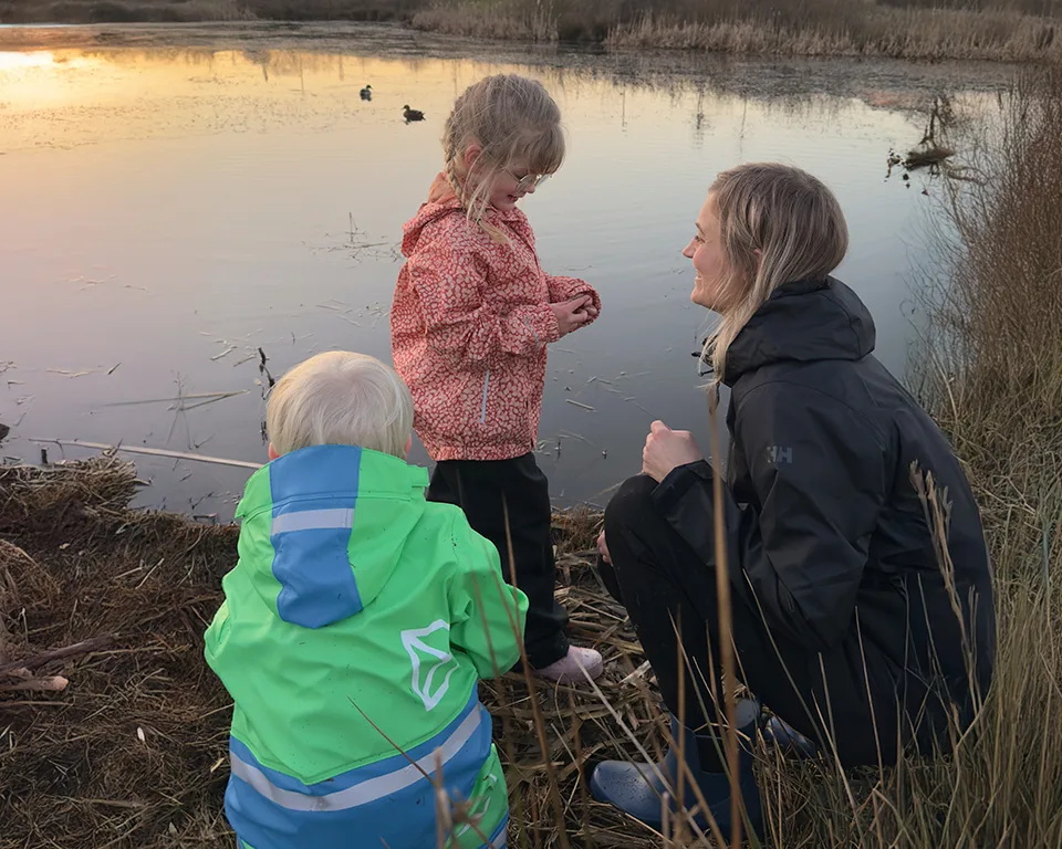 Billede 2 - Outdoor - familie i regntøj
