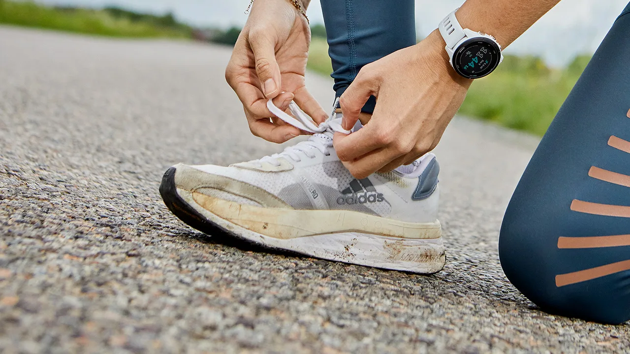 Gebraalde loopschoenen.