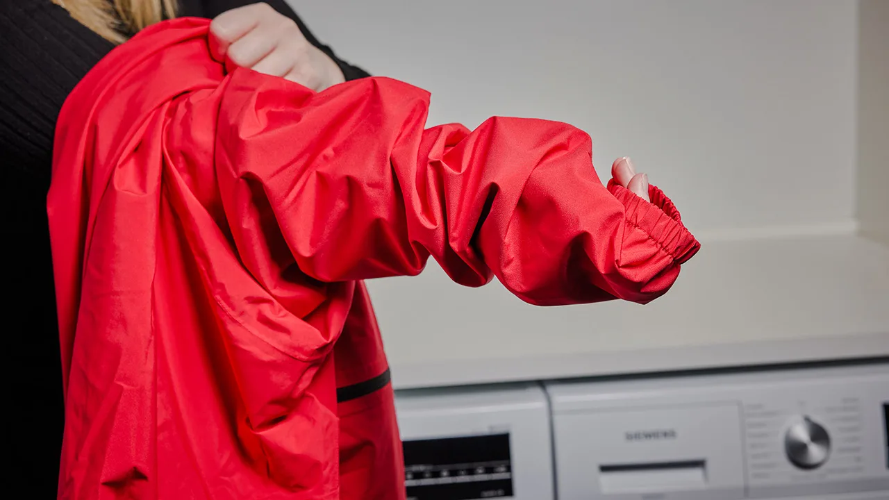 Regenjacke innen-out
