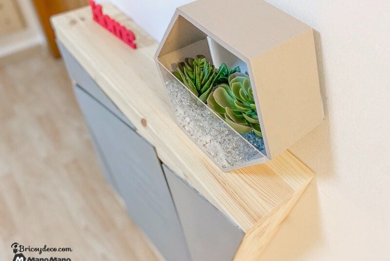 Decorare e posizionare il pannello frontale